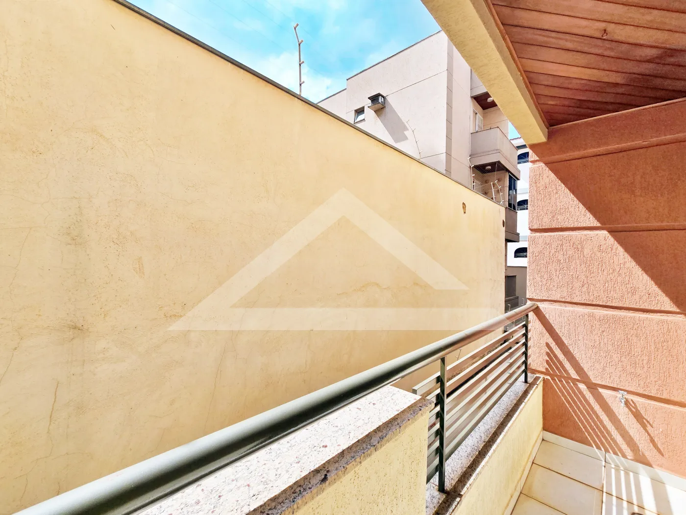 Alugar Apartamento / Padr&atilde;o em Ribeir&atilde;o Preto R$ 1.350,00 - Foto 12