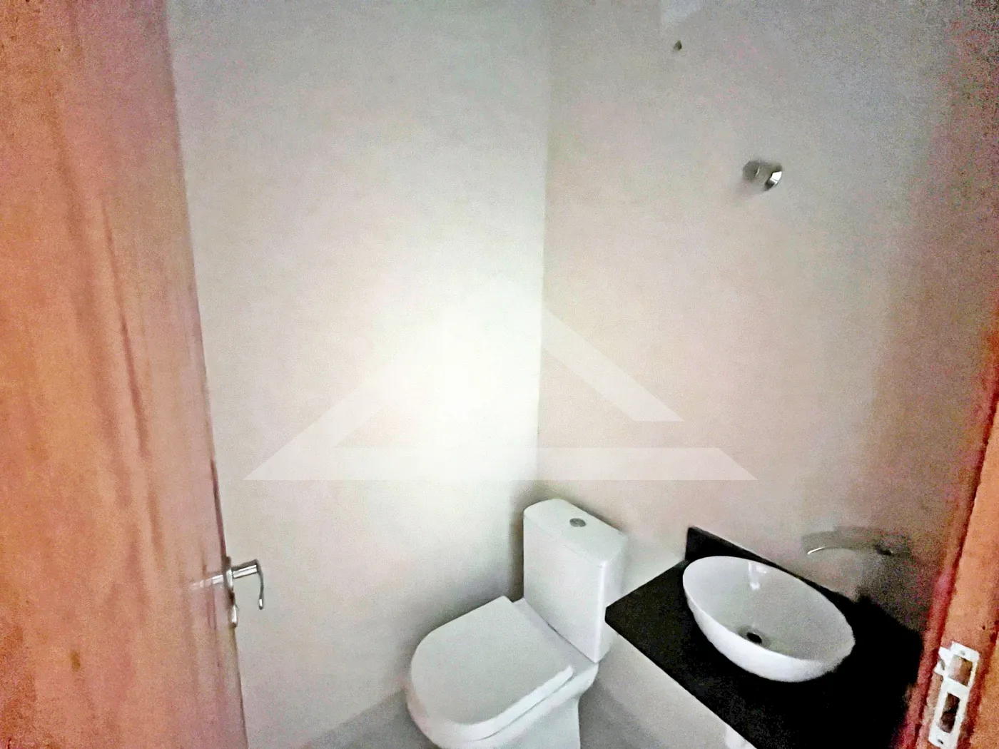 Alugar Casa / T&eacute;rrea Padr&atilde;o em Ribeir&atilde;o Preto R$ 770,00 - Foto 2