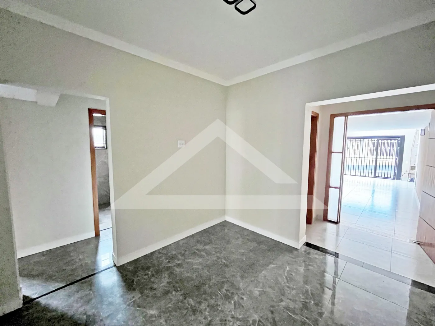 Alugar Casa / T&eacute;rrea Padr&atilde;o em Ribeir&atilde;o Preto R$ 770,00 - Foto 4