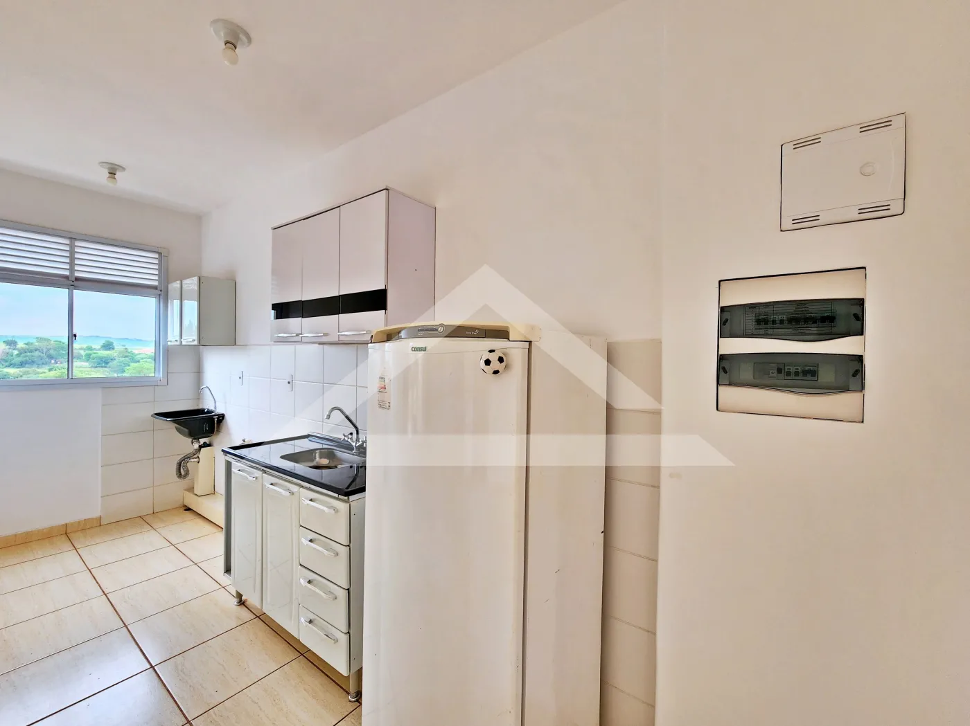 Alugar Apartamento / Padr&atilde;o em Ribeir&atilde;o Preto R$ 800,00 - Foto 7