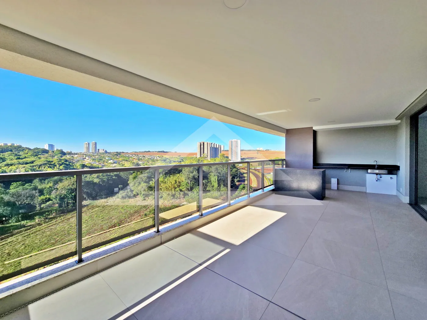 Alugar Apartamento / Padr&atilde;o em Ribeir&atilde;o Preto R$ 15.000,00 - Foto 1