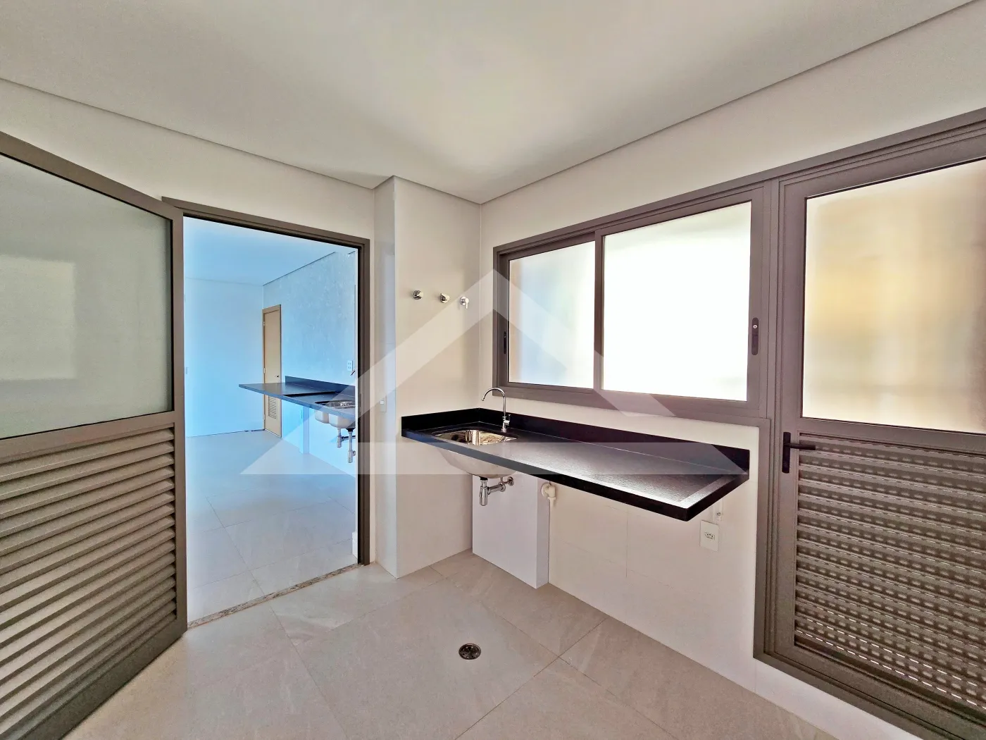 Alugar Apartamento / Padr&atilde;o em Ribeir&atilde;o Preto R$ 15.000,00 - Foto 14