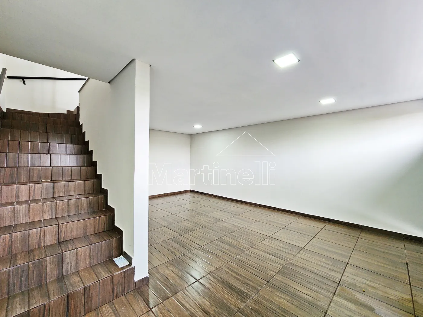 Alugar Casa / Sobrado Padr&atilde;o em Ribeir&atilde;o Preto R$ 2.450,00 - Foto 1