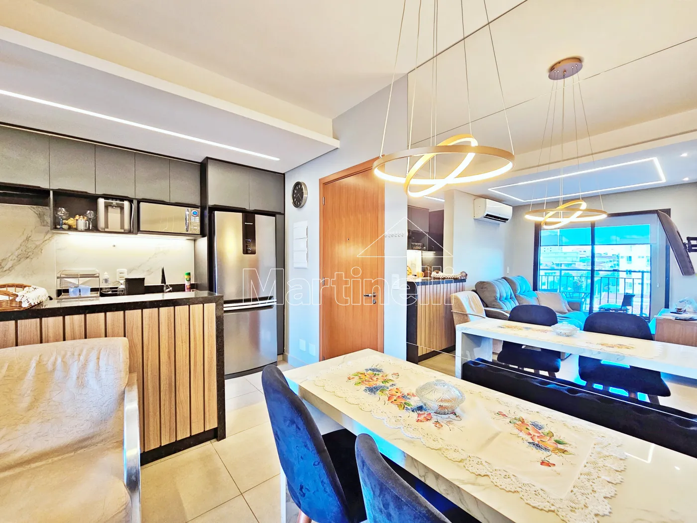 Alugar Apartamento / Padr&atilde;o em Ribeir&atilde;o Preto R$ 3.100,00 - Foto 1