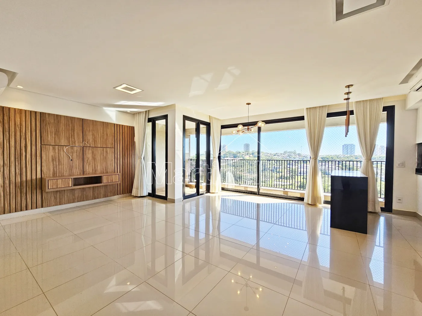 Alugar Apartamento / Padr&atilde;o em Ribeir&atilde;o Preto R$ 6.100,00 - Foto 2