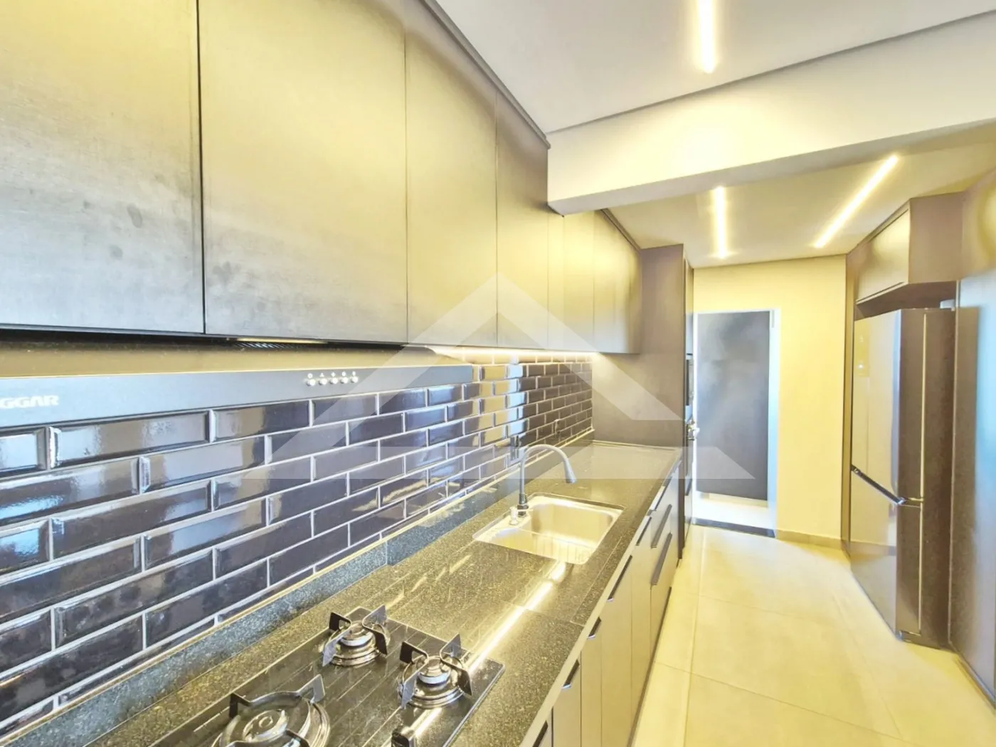 Comprar Apartamento / Padr&atilde;o em Ribeir&atilde;o Preto R$ 350.000,00 - Foto 4