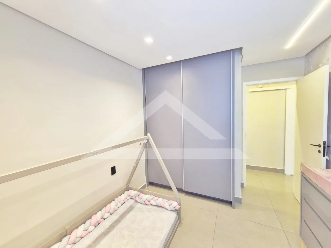 Comprar Apartamento / Padr&atilde;o em Ribeir&atilde;o Preto R$ 350.000,00 - Foto 14