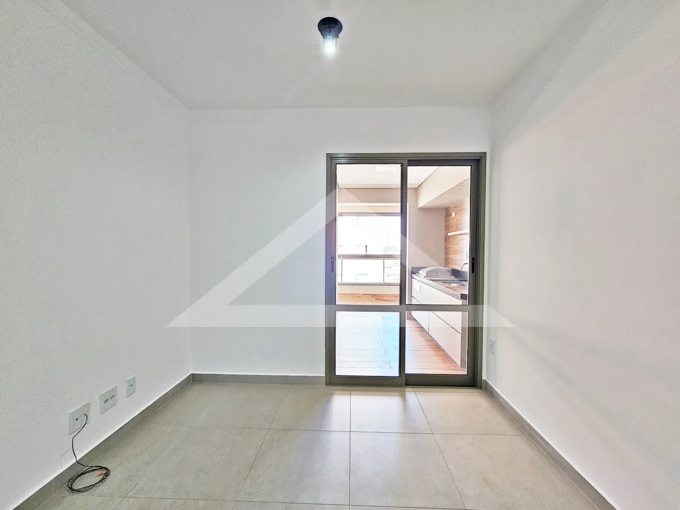 Alugar Apartamento / Padr&atilde;o em Ribeir&atilde;o Preto R$ 4.000,00 - Foto 2