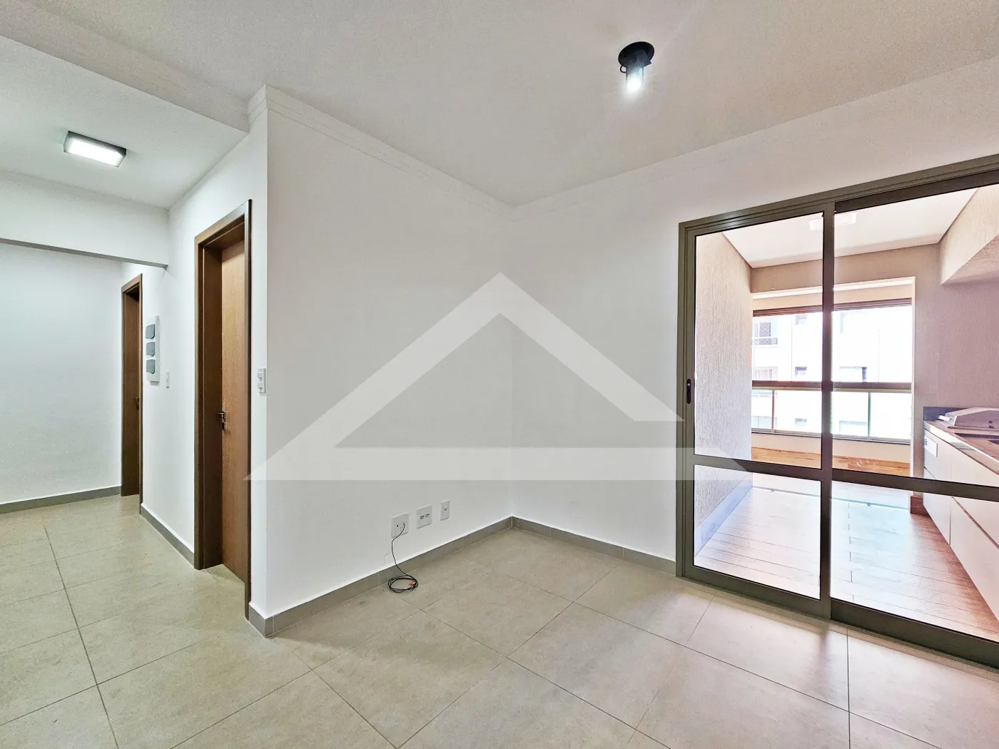 Alugar Apartamento / Padr&atilde;o em Ribeir&atilde;o Preto R$ 4.000,00 - Foto 1