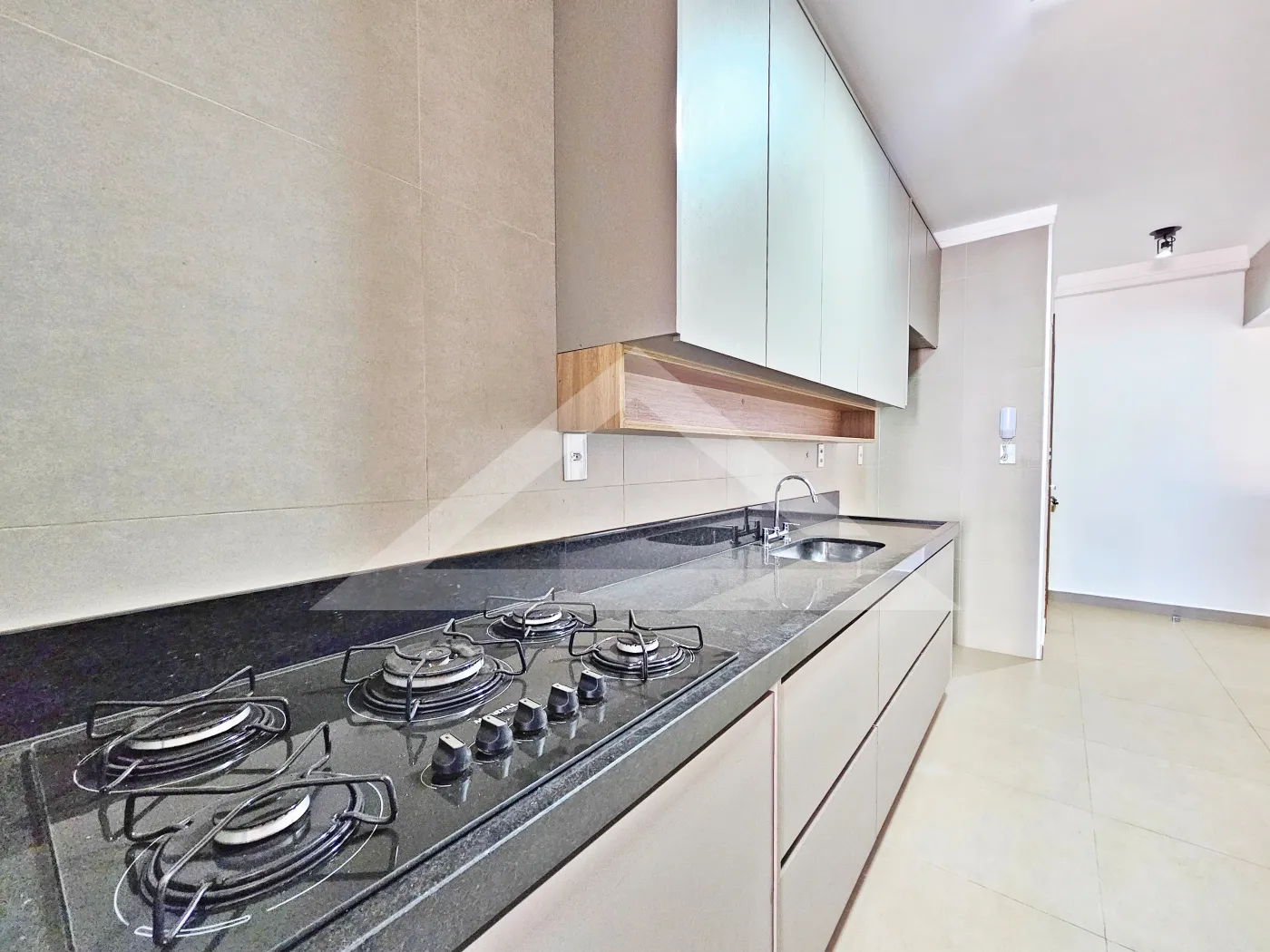 Alugar Apartamento / Padr&atilde;o em Ribeir&atilde;o Preto R$ 4.000,00 - Foto 7