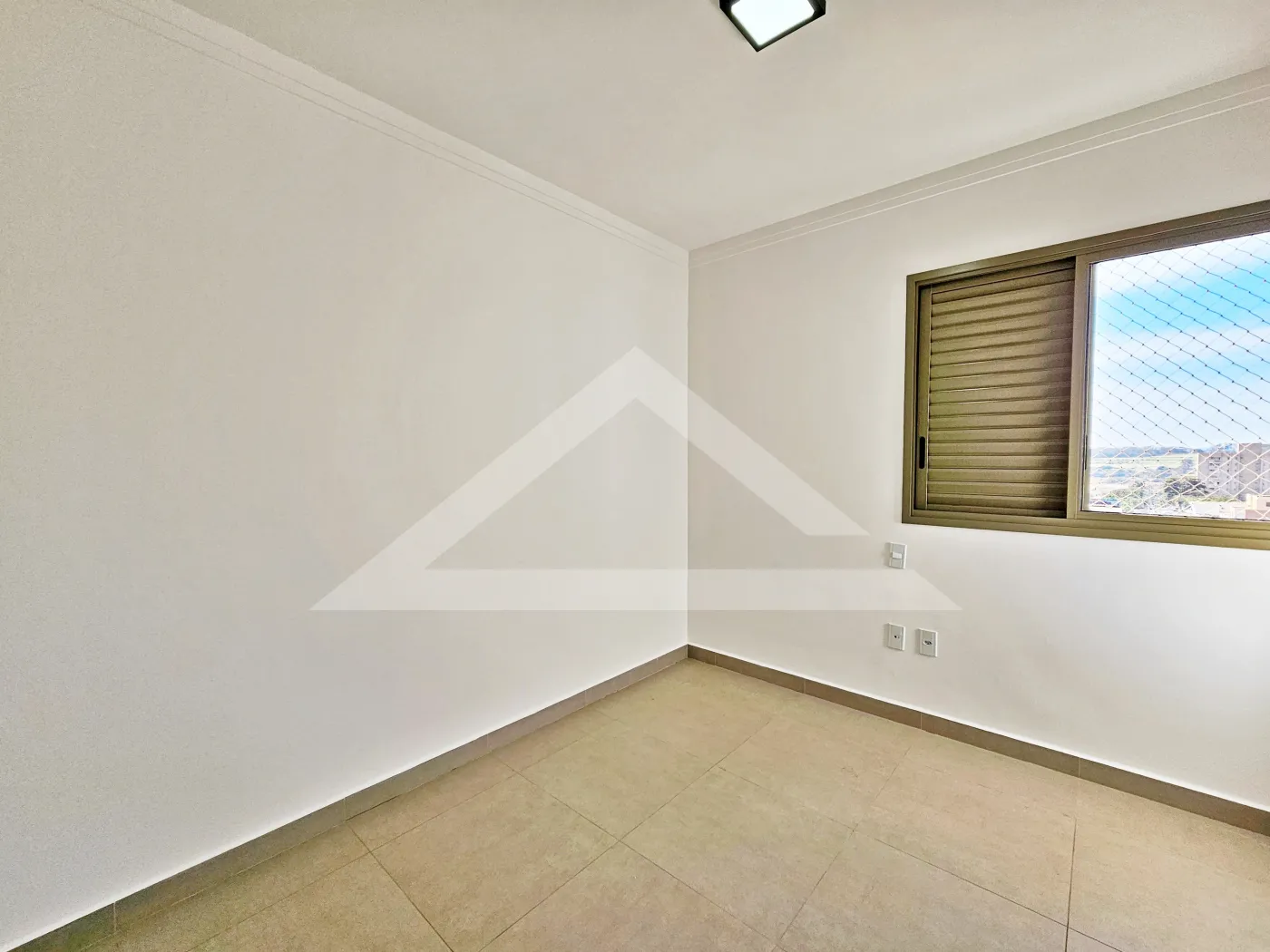 Alugar Apartamento / Padr&atilde;o em Ribeir&atilde;o Preto R$ 4.000,00 - Foto 13