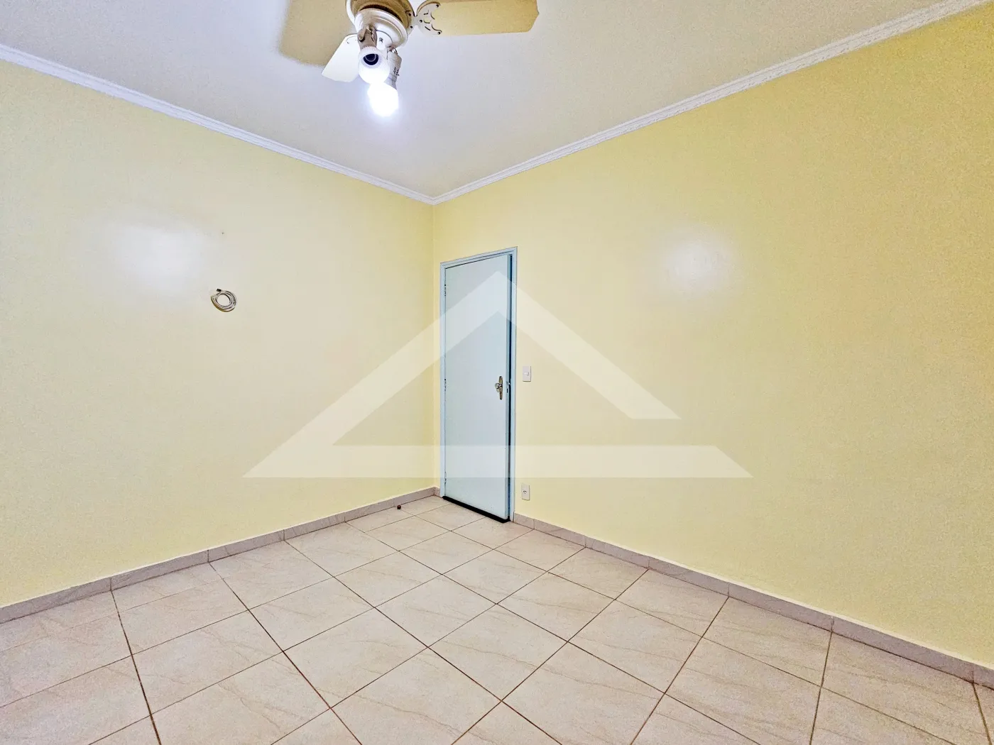 Alugar Comercial / Sala em Ribeir&atilde;o Preto R$ 850,00 - Foto 2