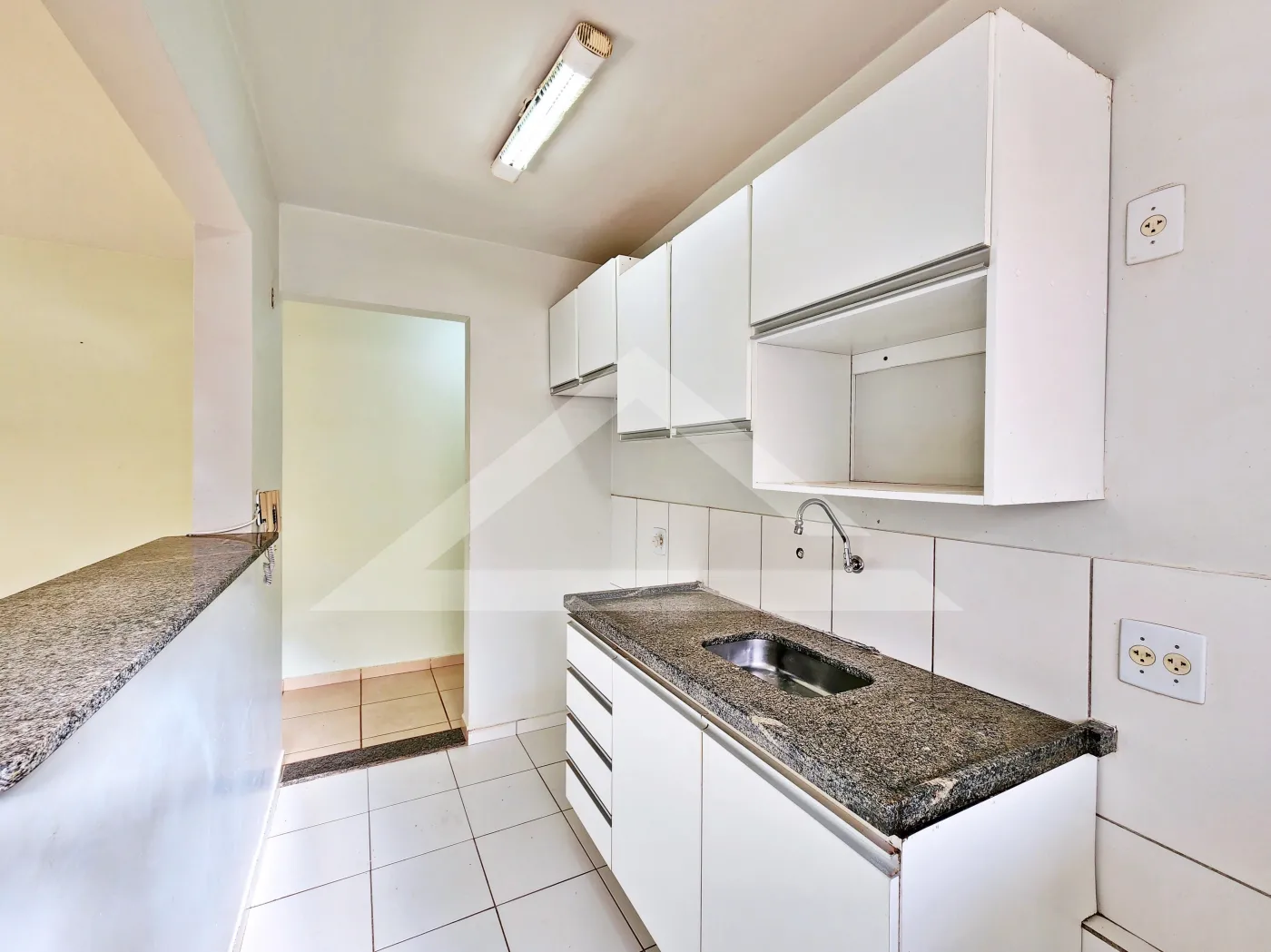 Comprar Apartamento / Padr&atilde;o em Ribeir&atilde;o Preto R$ 190.000,00 - Foto 5