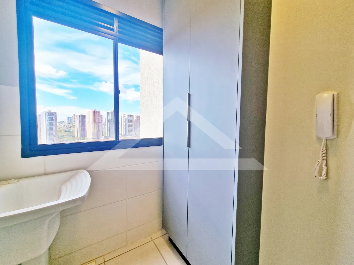 Alugar Apartamento / Padr&atilde;o em Ribeir&atilde;o Preto R$ 2.250,00 - Foto 9