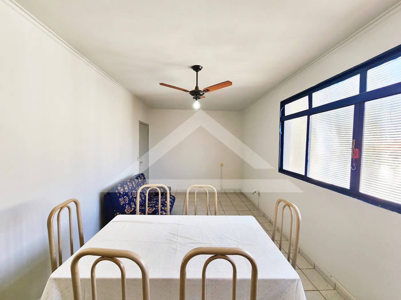 Alugar Apartamento / Padr&atilde;o em Ribeir&atilde;o Preto R$ 1.600,00 - Foto 3
