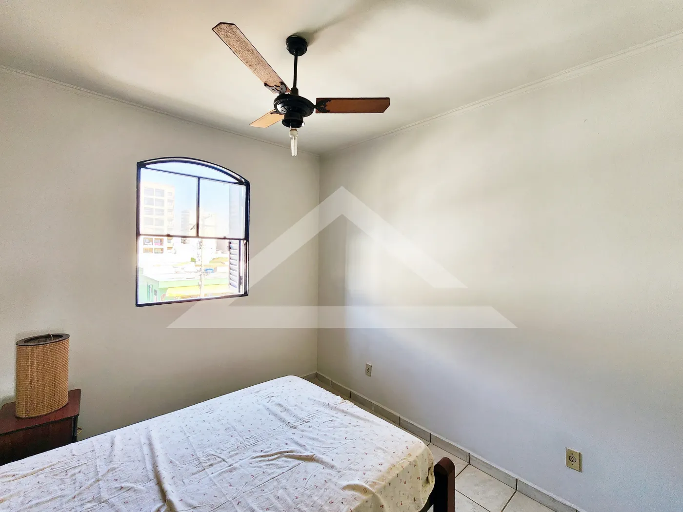 Alugar Apartamento / Padr&atilde;o em Ribeir&atilde;o Preto R$ 1.600,00 - Foto 11