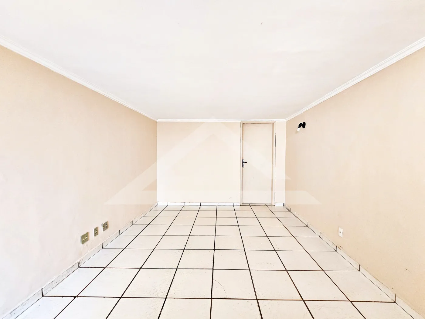 Alugar Casa / T&eacute;rrea Padr&atilde;o em Ribeir&atilde;o Preto R$ 2.700,00 - Foto 1