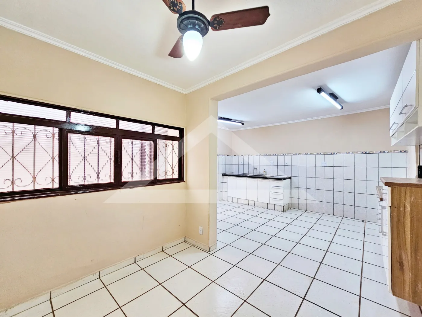 Alugar Casa / T&eacute;rrea Padr&atilde;o em Ribeir&atilde;o Preto R$ 2.700,00 - Foto 3