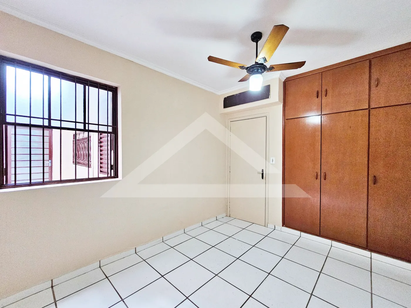Alugar Casa / T&eacute;rrea Padr&atilde;o em Ribeir&atilde;o Preto R$ 2.700,00 - Foto 9