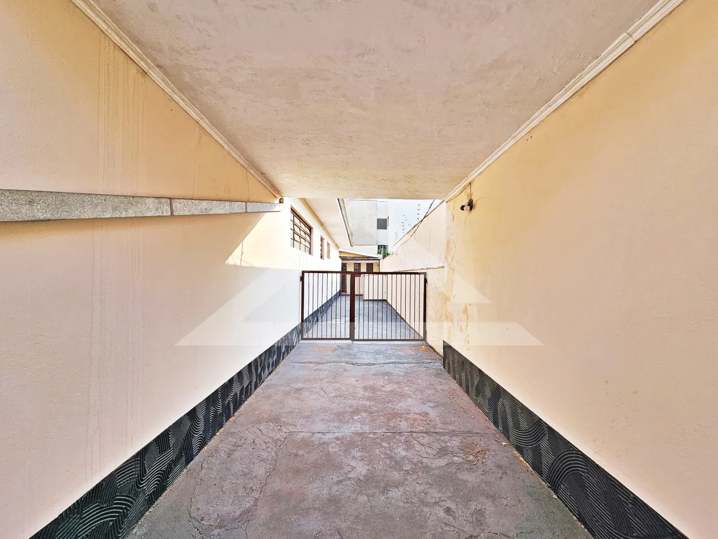 Alugar Casa / T&eacute;rrea Padr&atilde;o em Ribeir&atilde;o Preto R$ 2.700,00 - Foto 2