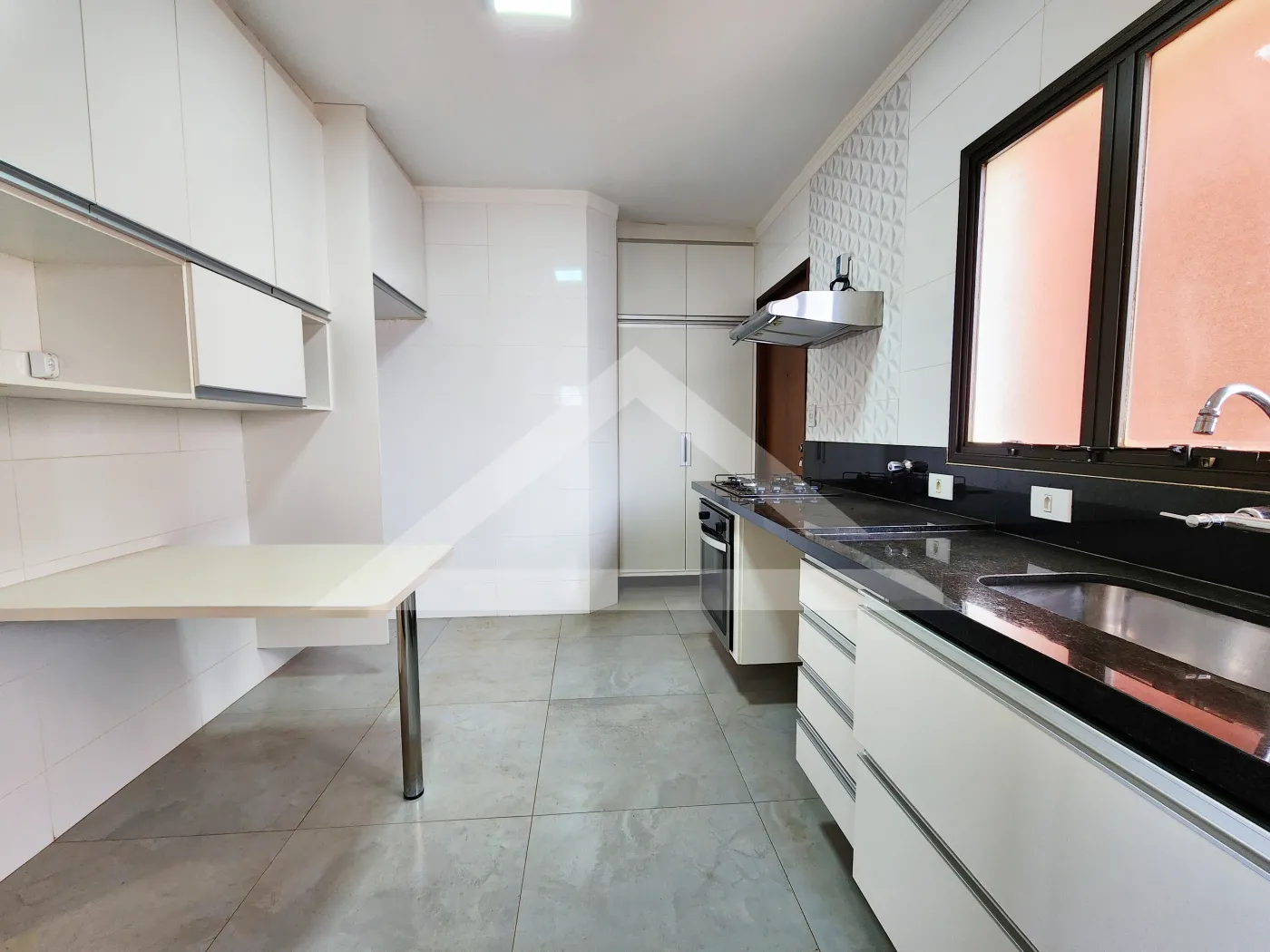 Alugar Apartamento / Padr&atilde;o em Ribeir&atilde;o Preto R$ 2.900,00 - Foto 7