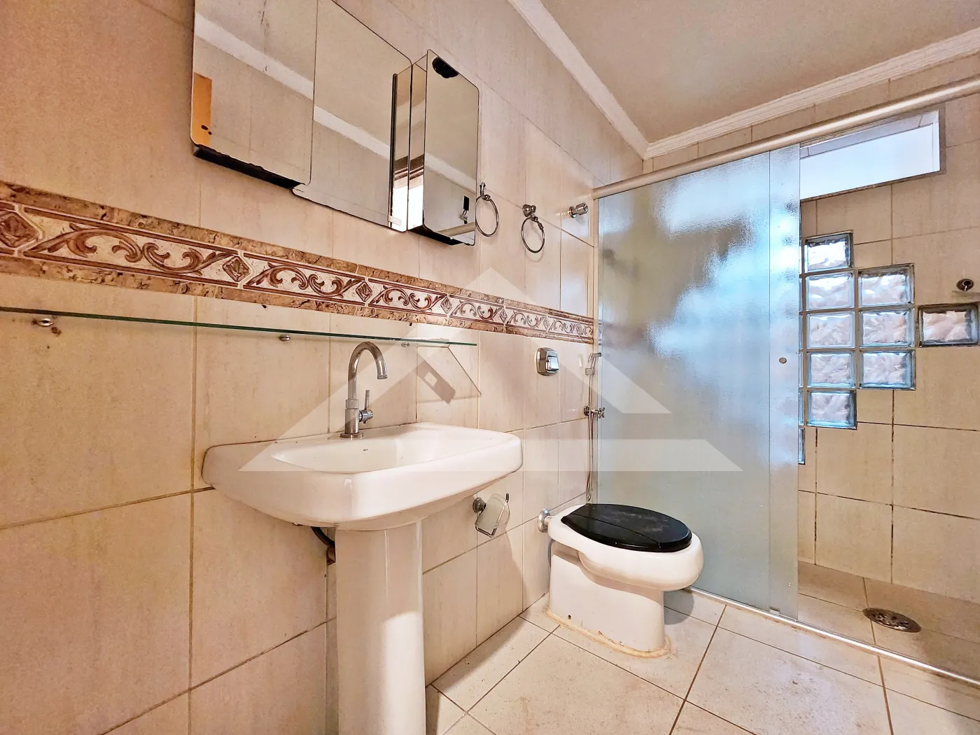 Alugar Apartamento / Padr&atilde;o em Ribeir&atilde;o Preto R$ 1.200,00 - Foto 9