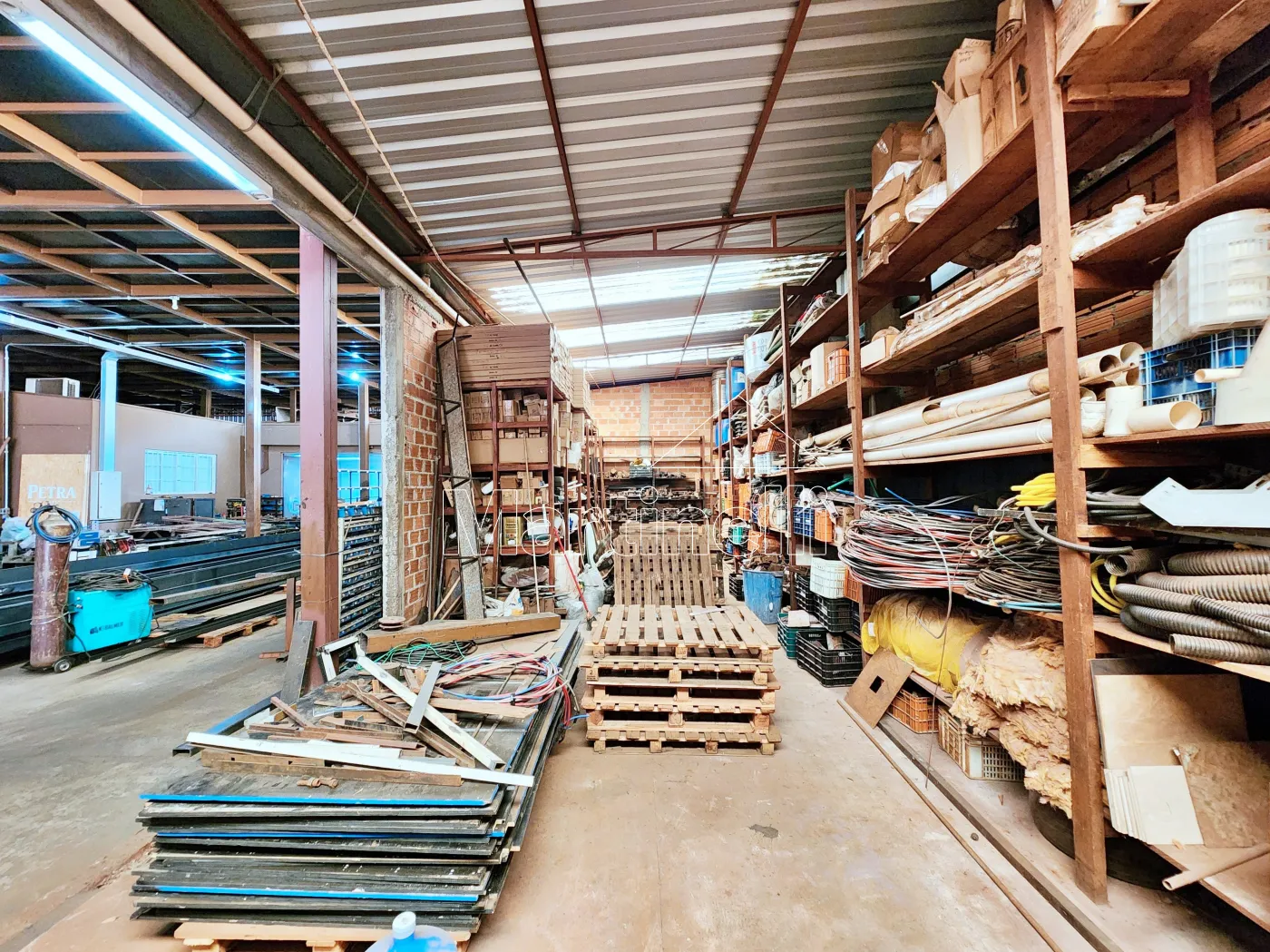 Alugar Comercial / Sal&atilde;o em Ribeir&atilde;o Preto R$ 28.000,00 - Foto 4