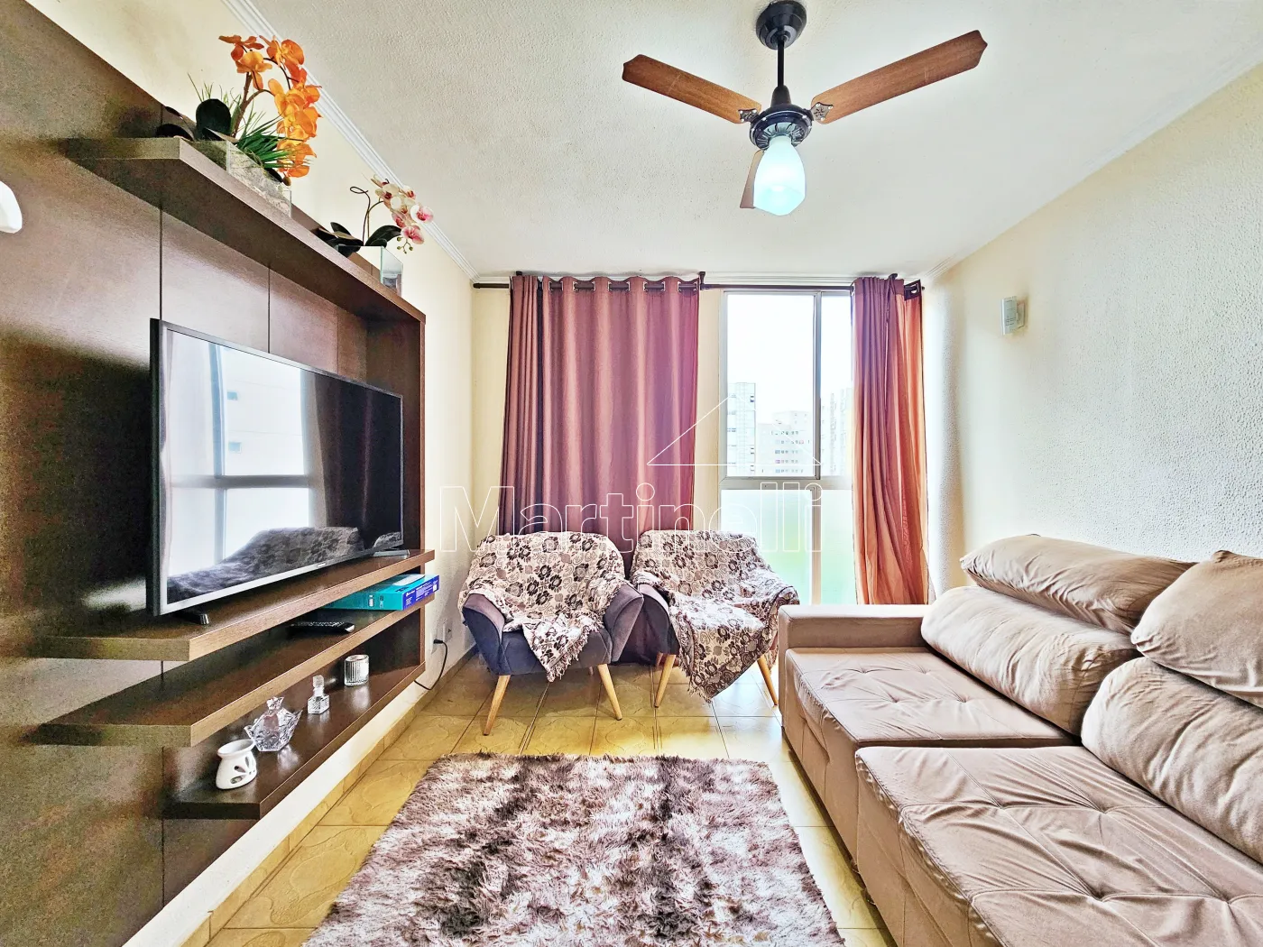 Alugar Apartamento / Padr&atilde;o em Ribeir&atilde;o Preto R$ 1.600,00 - Foto 1