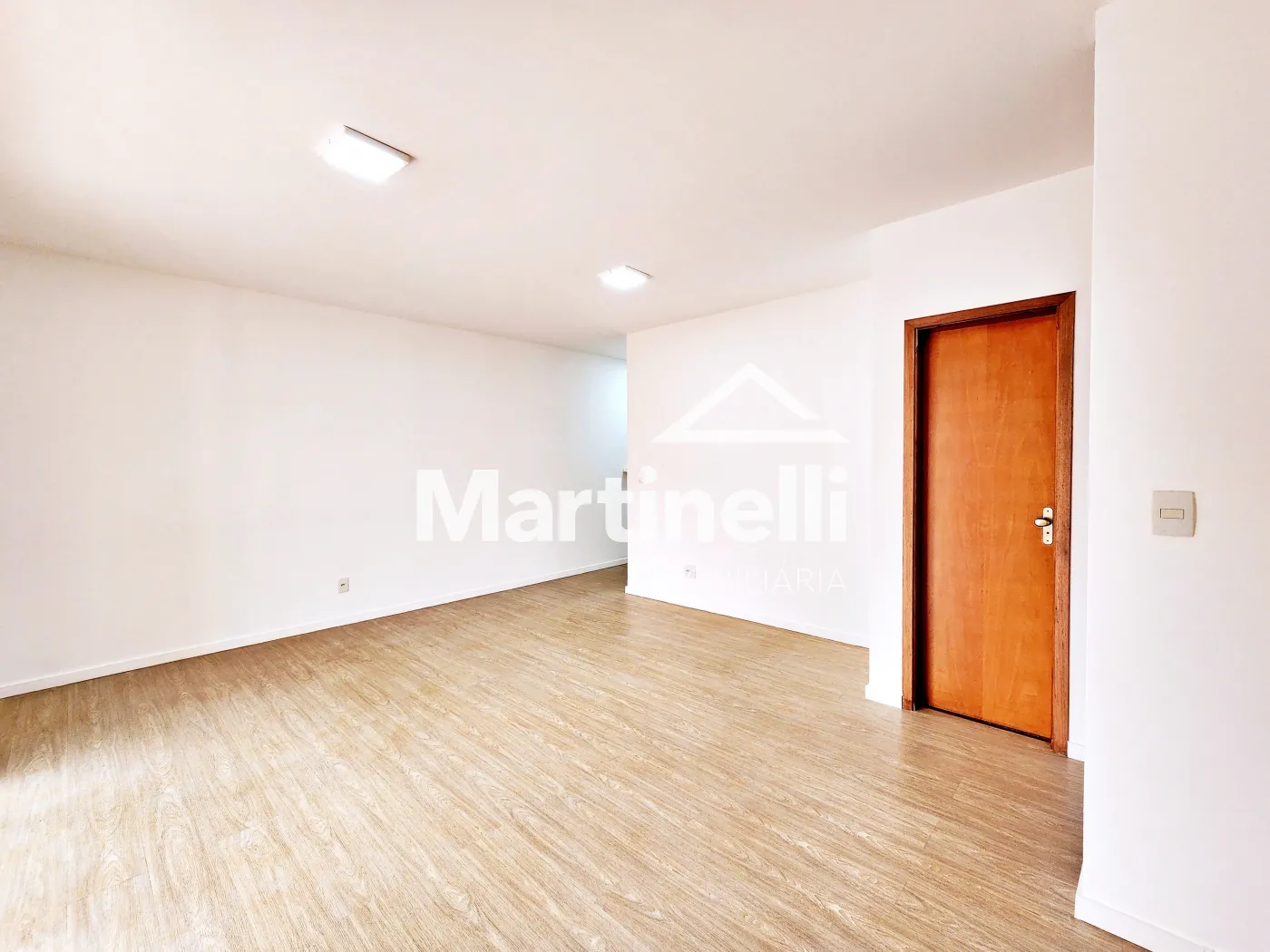 Alugar Apartamento / Padr&atilde;o em Ribeir&atilde;o Preto R$ 2.500,00 - Foto 2
