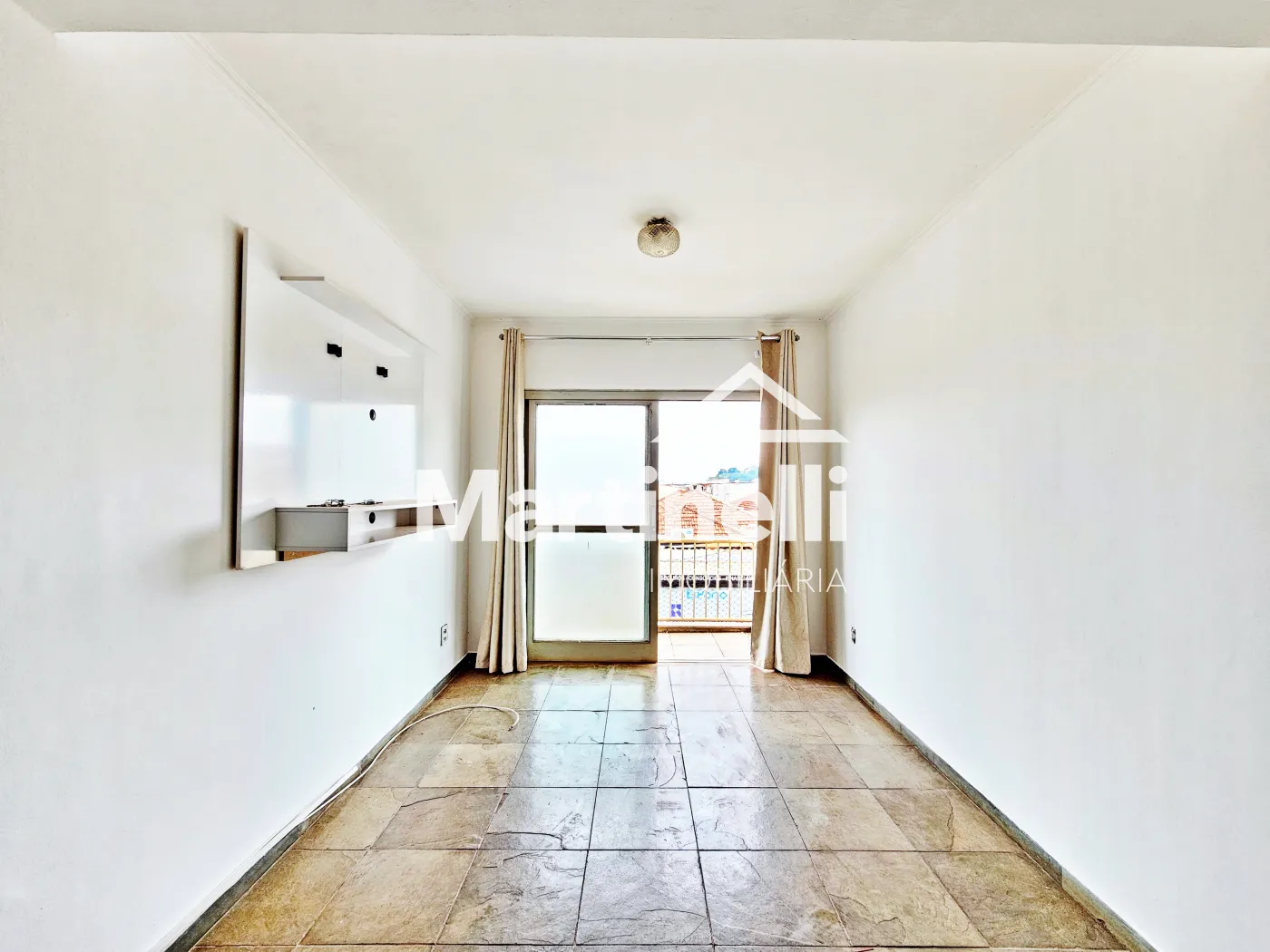 Alugar Apartamento / Padr&atilde;o em Ribeir&atilde;o Preto R$ 600,00 - Foto 2