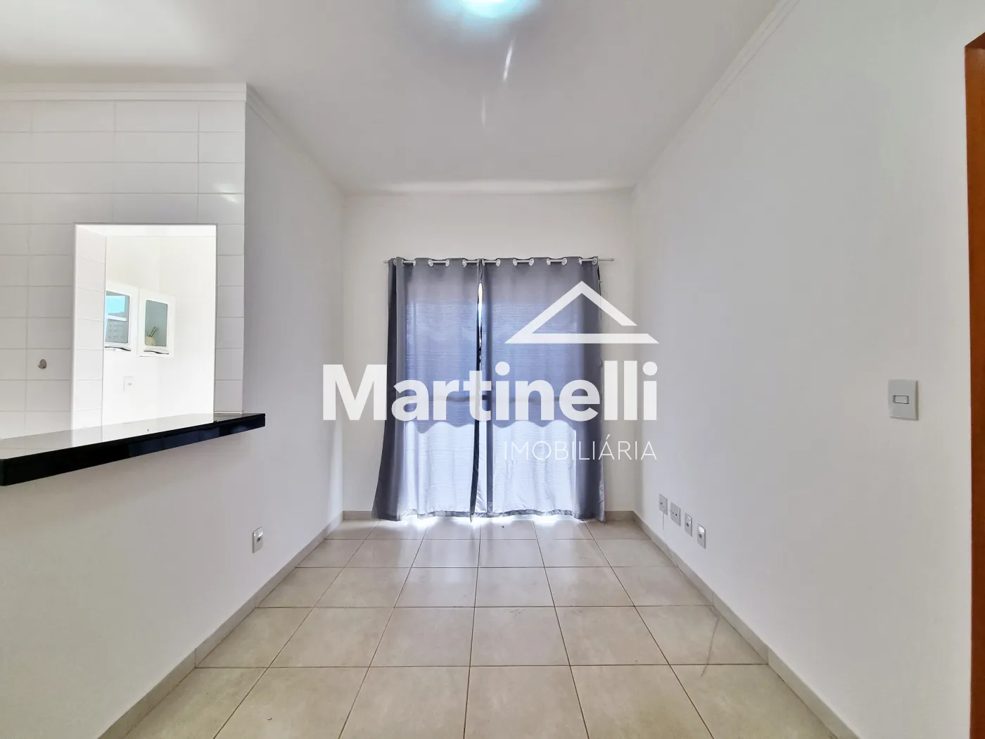 Alugar Apartamento / Padr&atilde;o em Ribeir&atilde;o Preto R$ 1.750,00 - Foto 1
