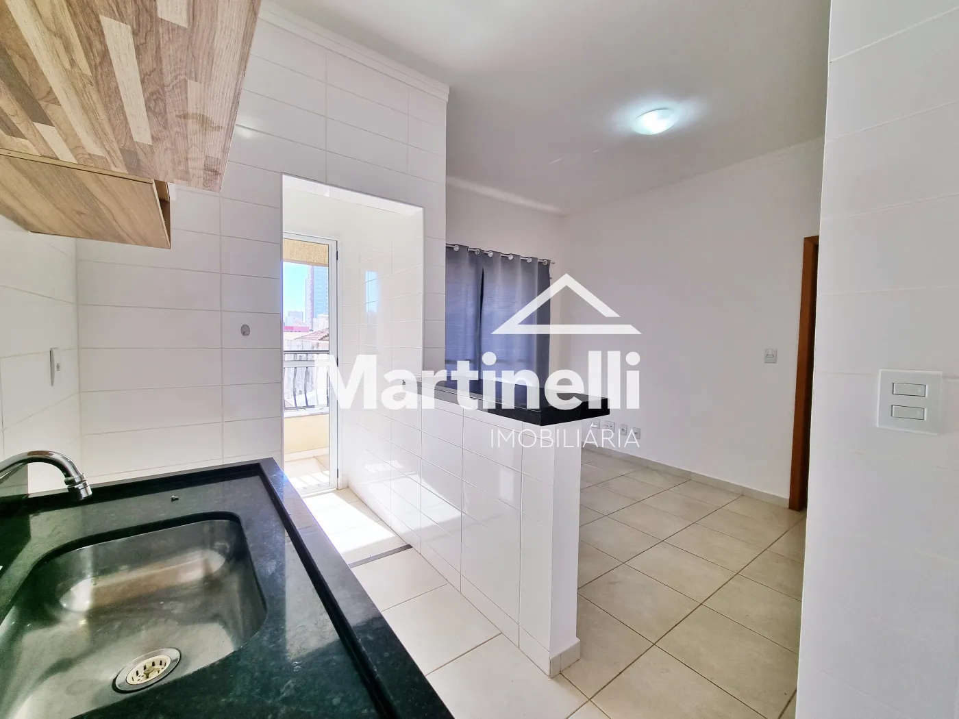 Alugar Apartamento / Padr&atilde;o em Ribeir&atilde;o Preto R$ 1.750,00 - Foto 4