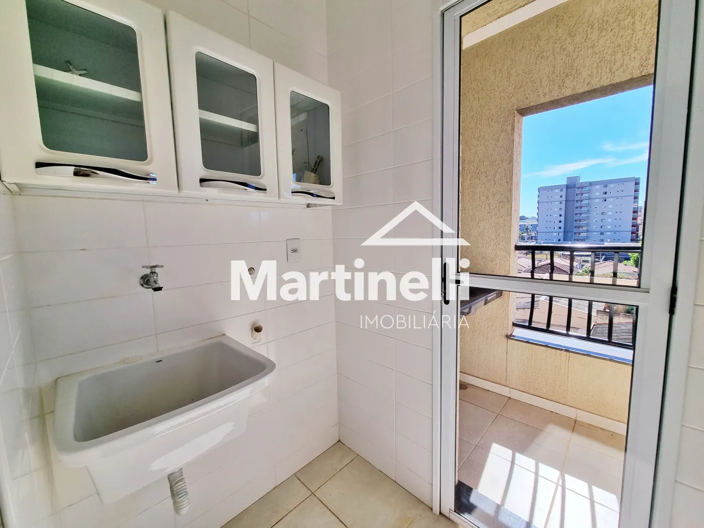 Alugar Apartamento / Padr&atilde;o em Ribeir&atilde;o Preto R$ 1.750,00 - Foto 5