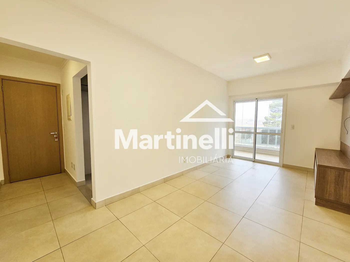 Alugar Apartamento / Padr&atilde;o em Ribeir&atilde;o Preto R$ 2.500,00 - Foto 1