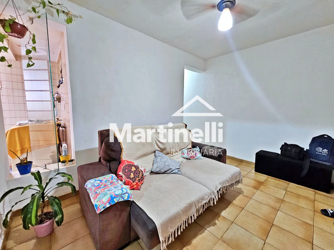 Alugar Apartamento / Padr&atilde;o em Ribeir&atilde;o Preto R$ 600,00 - Foto 1