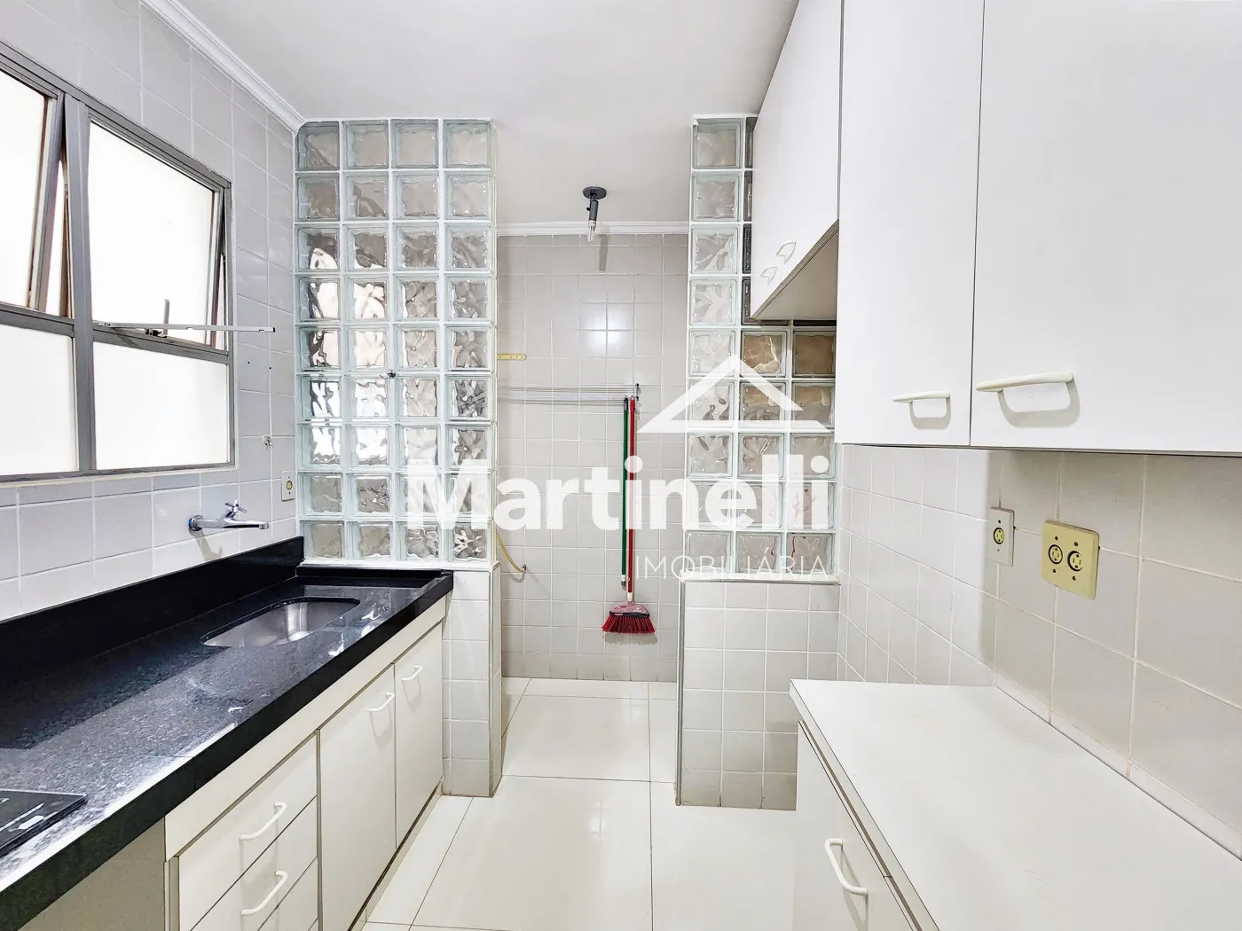 Alugar Apartamento / Padr&atilde;o em Ribeir&atilde;o Preto R$ 900,00 - Foto 5