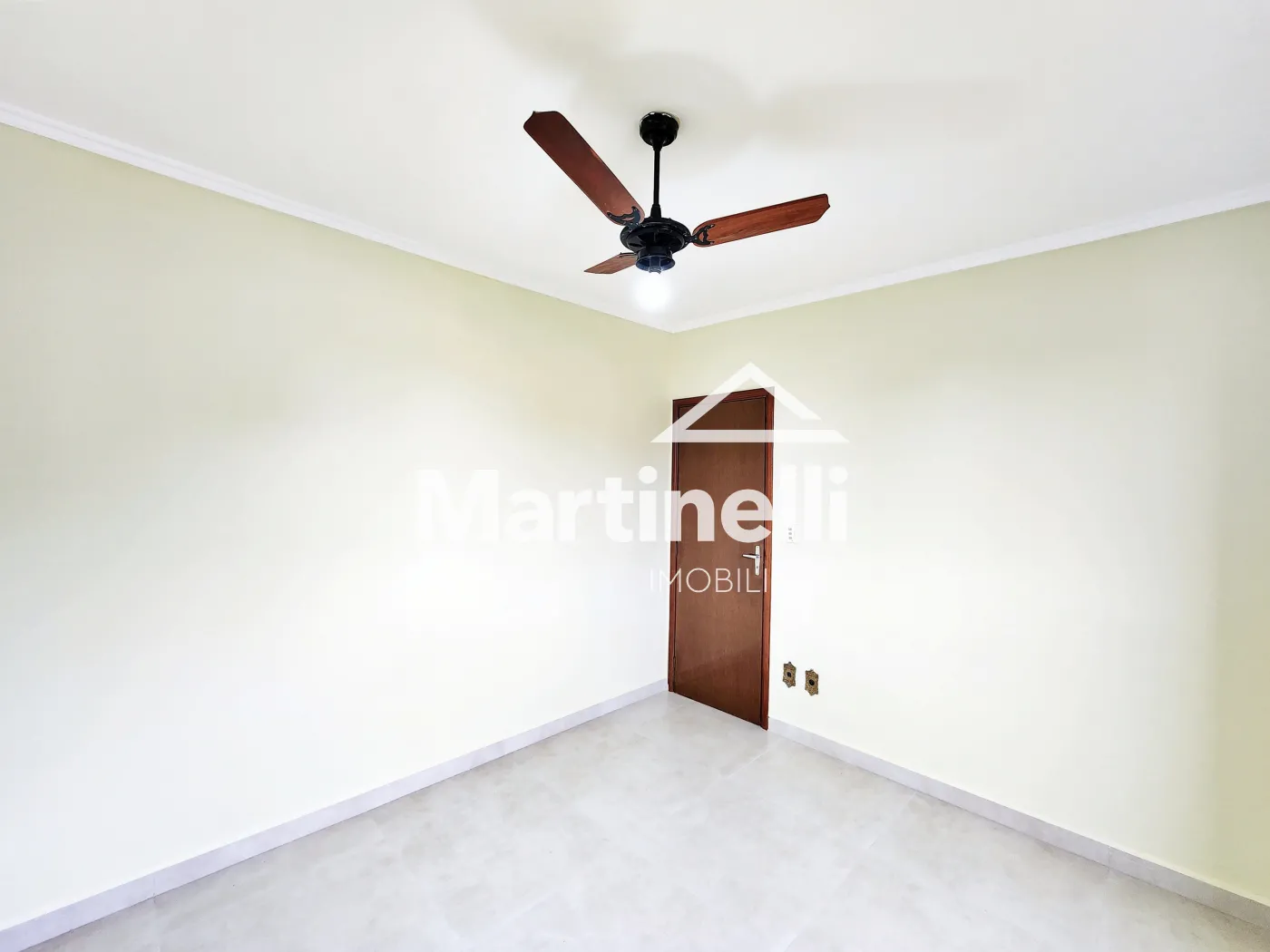Alugar Apartamento / Padr&atilde;o em Ribeir&atilde;o Preto R$ 900,00 - Foto 12