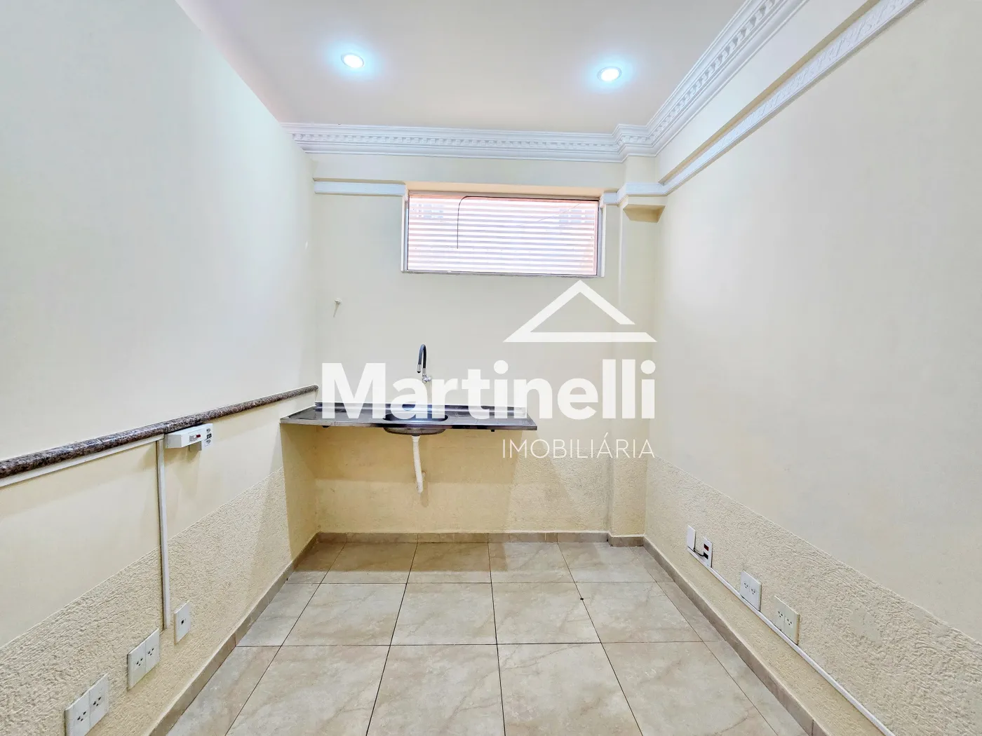 Alugar Comercial / Im&oacute;vel em Ribeir&atilde;o Preto R$ 4.000,00 - Foto 7