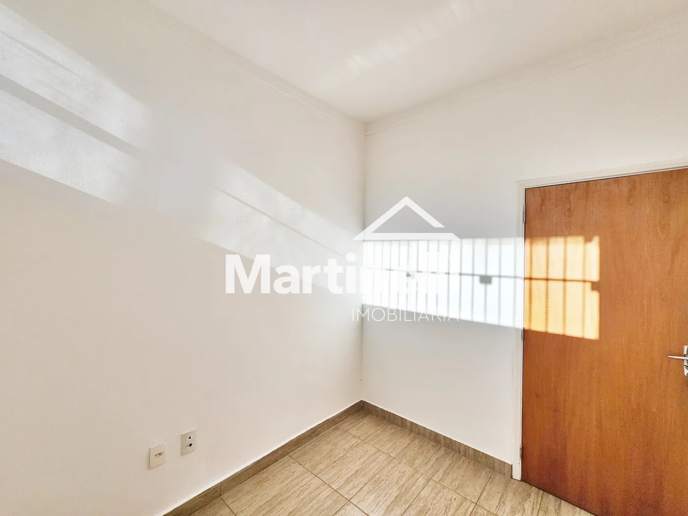 Alugar Comercial / Im&oacute;vel em Ribeir&atilde;o Preto R$ 5.000,00 - Foto 12