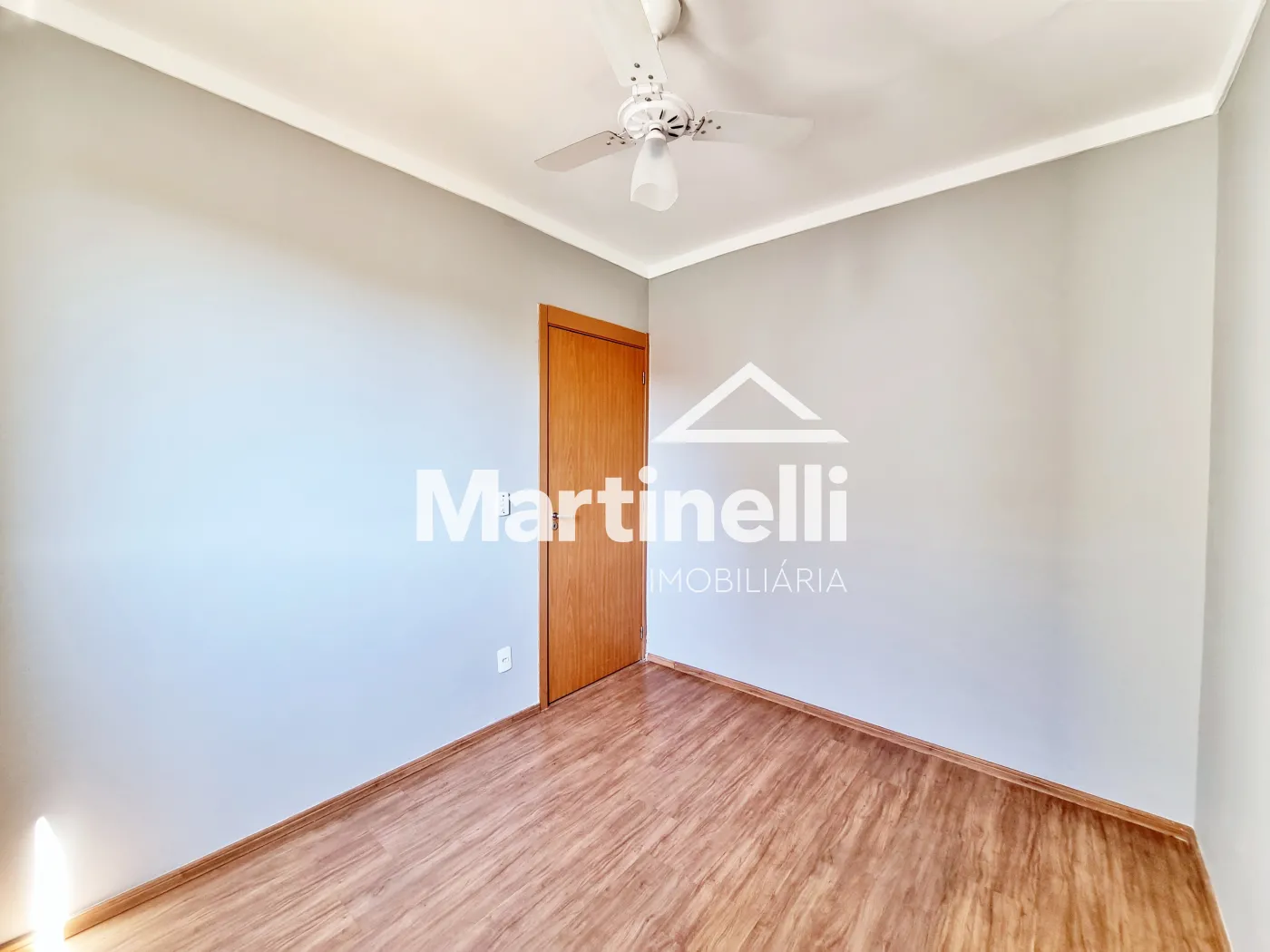 Alugar Apartamento / Padr&atilde;o em Ribeir&atilde;o Preto R$ 900,00 - Foto 8