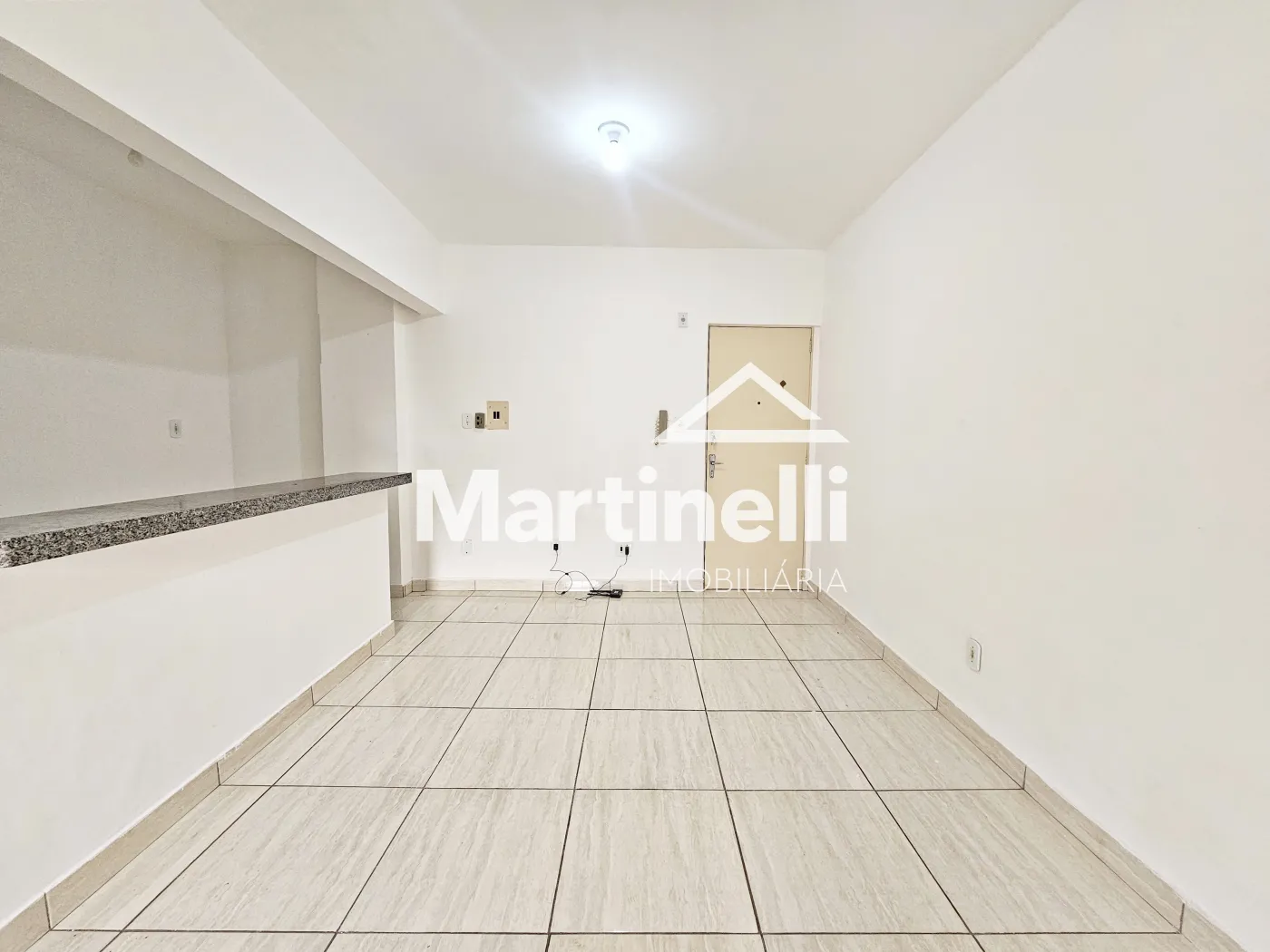 Alugar Apartamento / KitnetFlat em Ribeir&atilde;o Preto R$ 600,00 - Foto 3