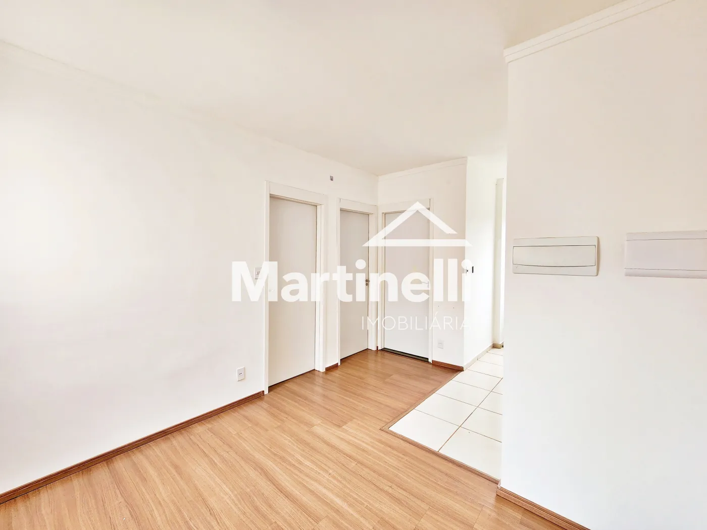 Alugar Apartamento / Padr&atilde;o em Ribeir&atilde;o Preto R$ 850,00 - Foto 2