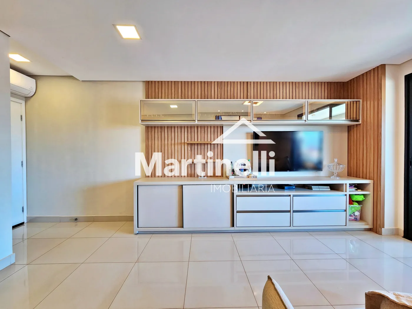 Comprar Apartamento / Padr&atilde;o em Ribeir&atilde;o Preto R$ 700.000,00 - Foto 2