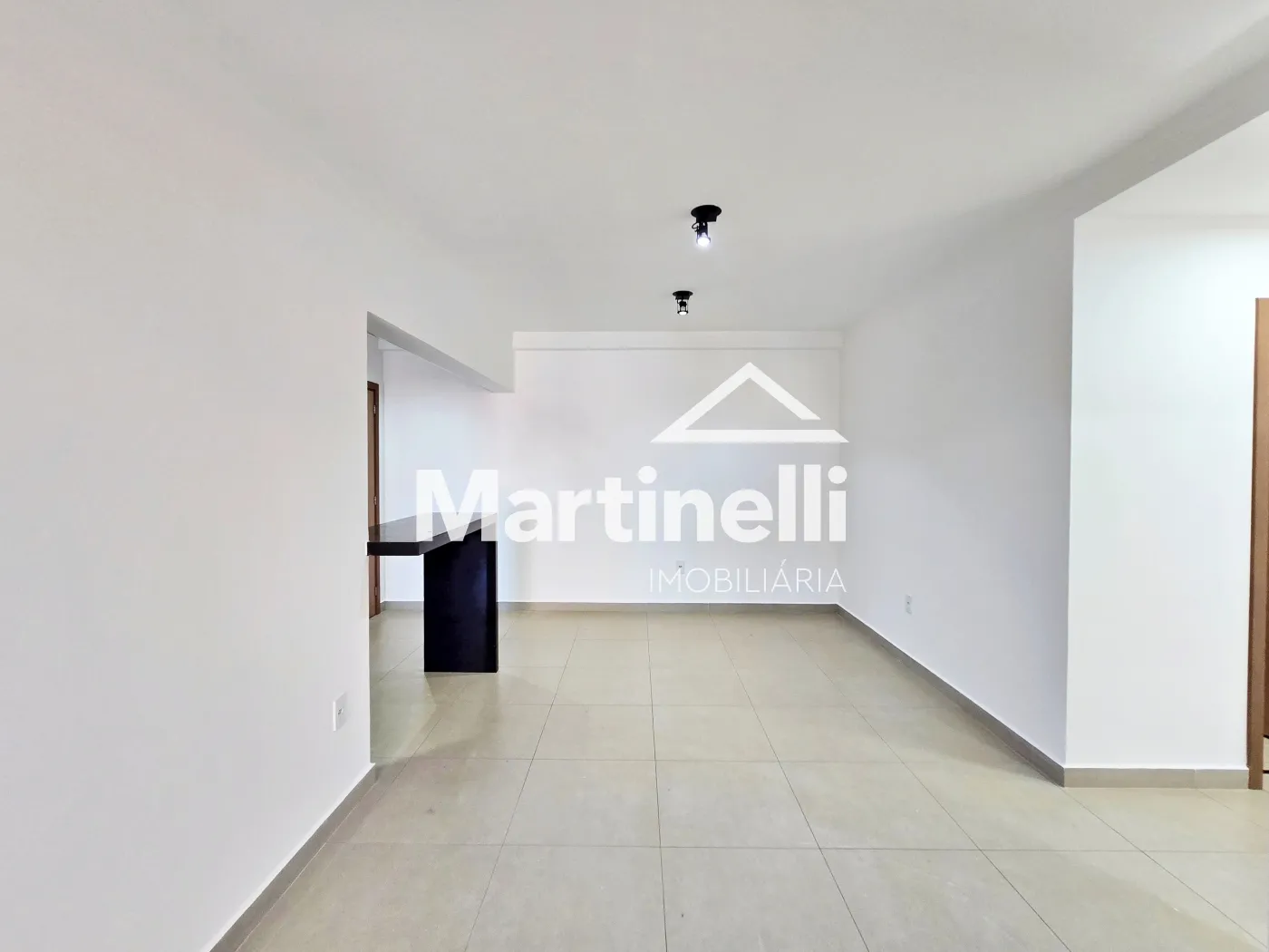 Alugar Apartamento / Padr&atilde;o em Ribeir&atilde;o Preto R$ 4.000,00 - Foto 2
