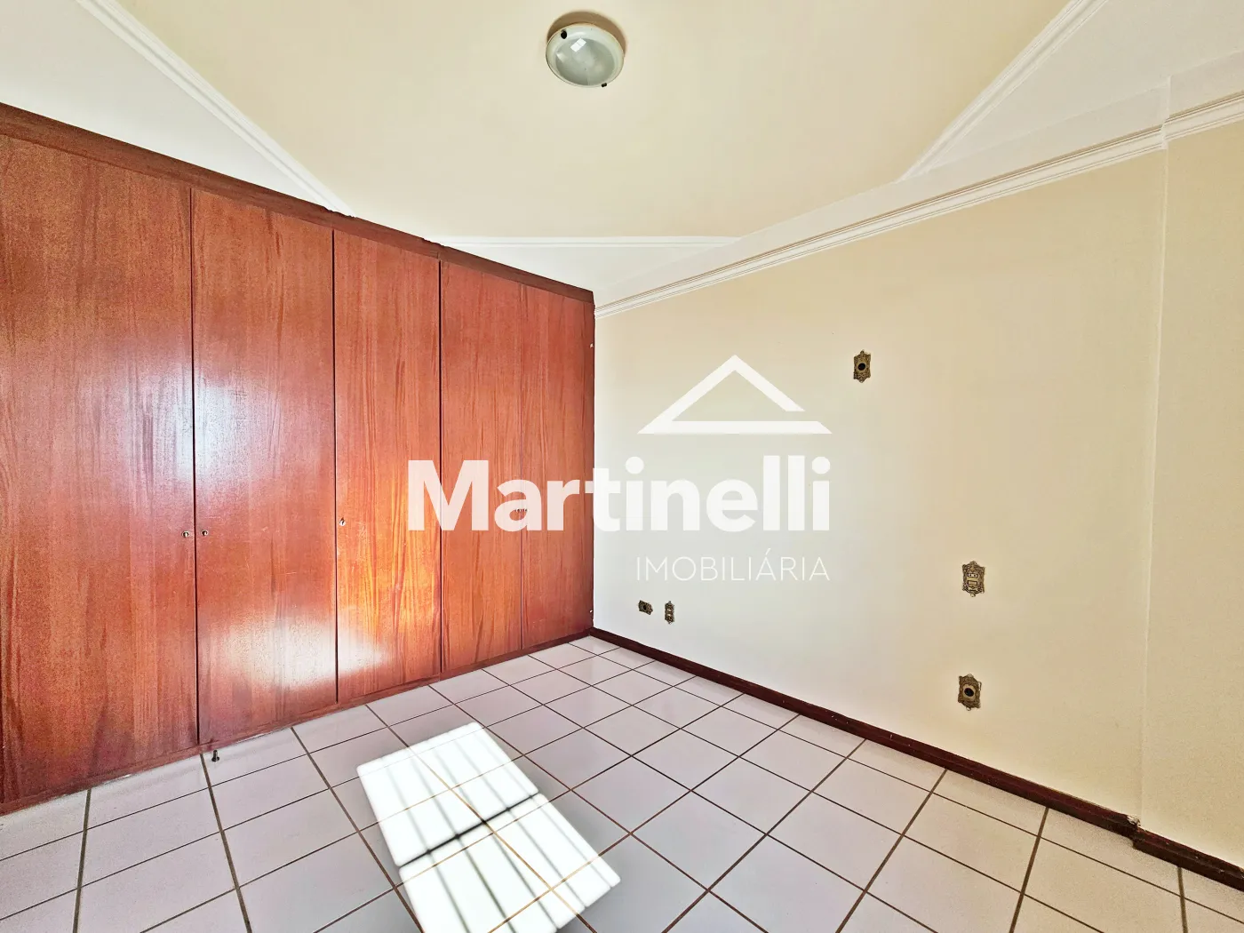 Alugar Apartamento / Padr&atilde;o em Ribeir&atilde;o Preto R$ 1.800,00 - Foto 13