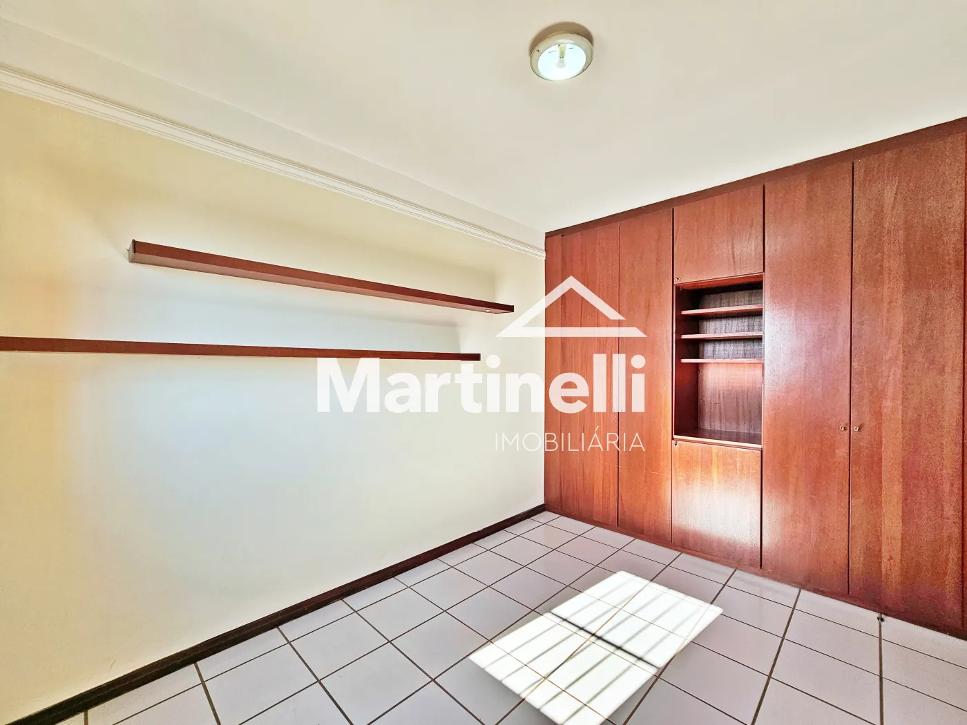 Alugar Apartamento / Padr&atilde;o em Ribeir&atilde;o Preto R$ 1.800,00 - Foto 11