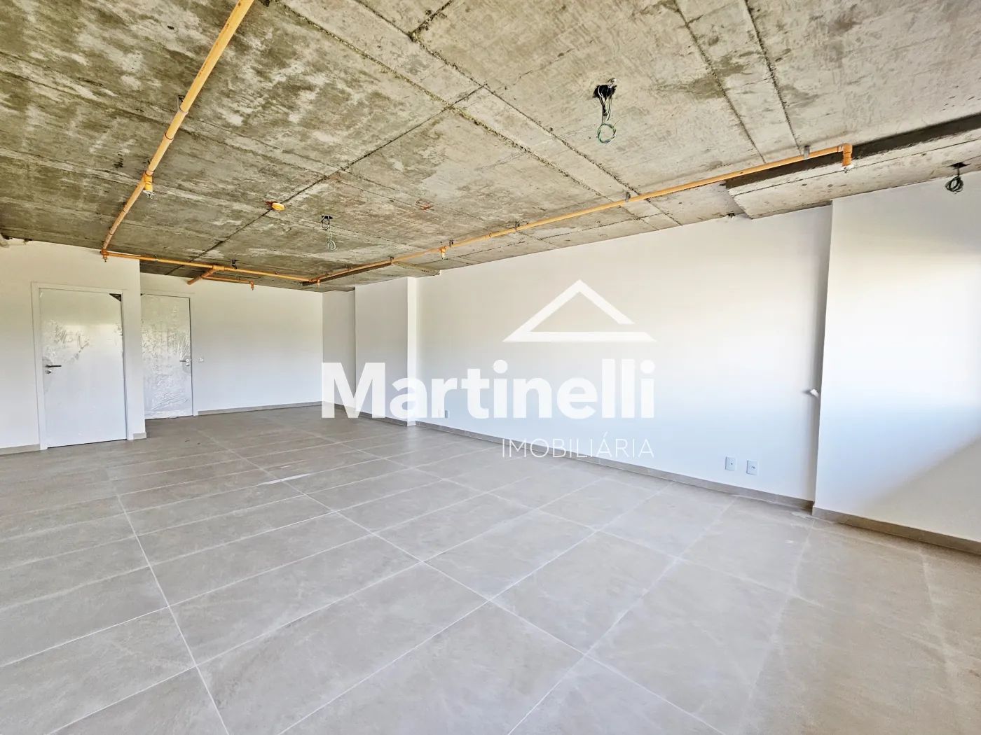 Alugar Comercial / Sala em Ribeir&atilde;o Preto R$ 6.800,00 - Foto 1
