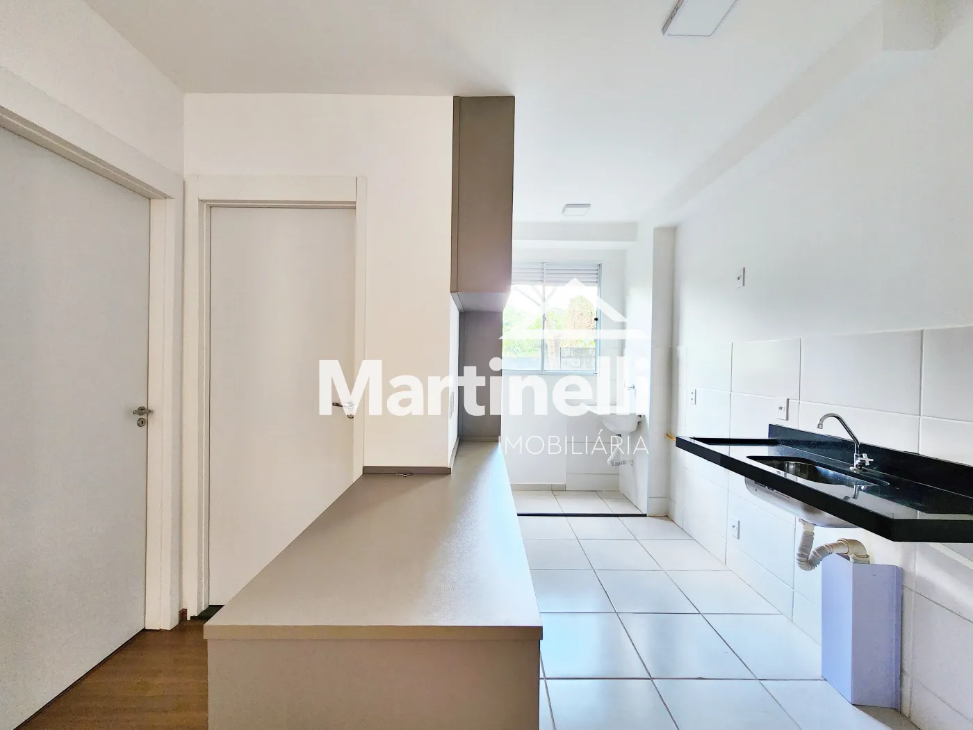 Alugar Apartamento / Padr&atilde;o em Ribeir&atilde;o Preto R$ 1.200,00 - Foto 5