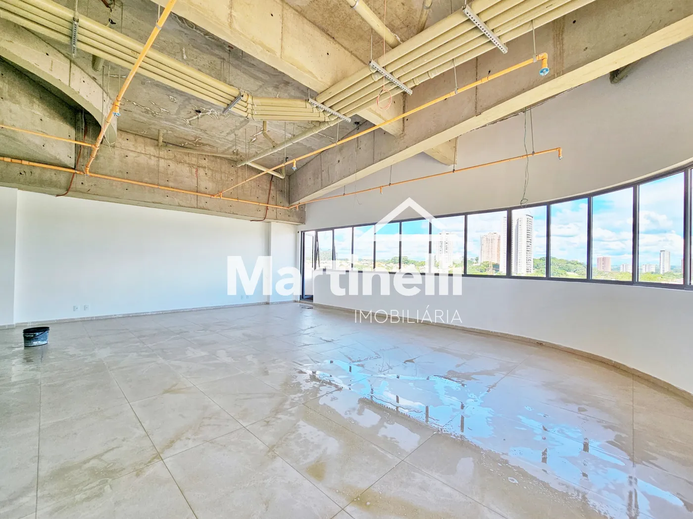 Alugar Comercial / Sala em Ribeir&atilde;o Preto R$ 15.930,00 - Foto 3