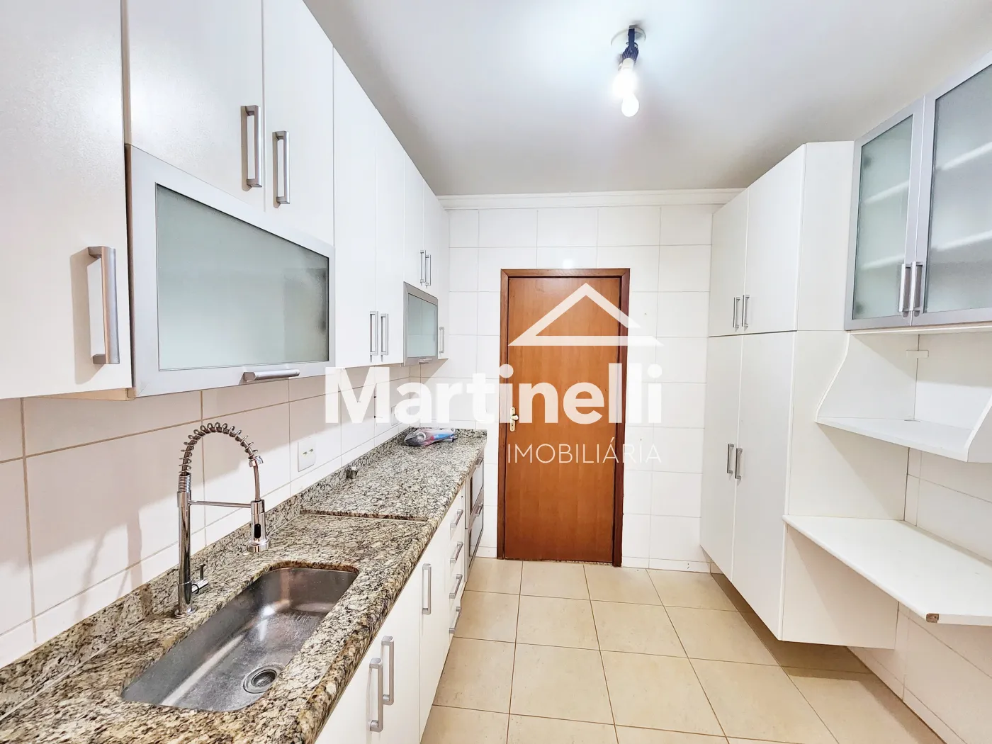 Alugar Apartamento / Padr&atilde;o em Ribeir&atilde;o Preto R$ 3.200,00 - Foto 6